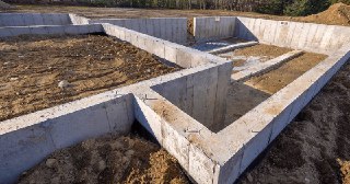 Ленточный фундамент Белово цена от 2658 руб.